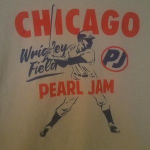 Pearl Jam Wrigley Field Cubs T-shirt